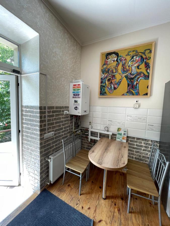 Sweet Hostel ヴィーンヌィツャ エクステリア 写真